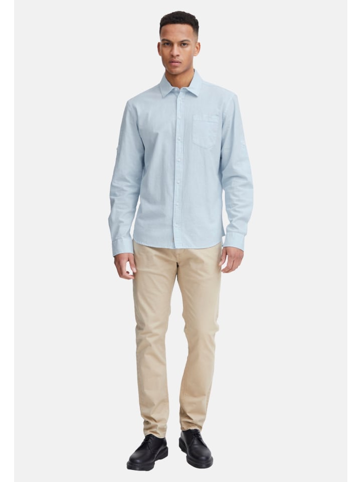 светло-голубая рубашка BLEND
светло-голубая рубашка BLEND