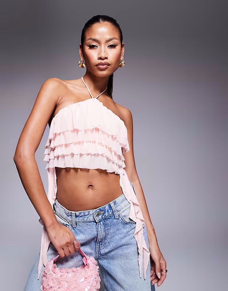 Топ AFRM с халтер-воротником и оборками розового цвета
Топ AFRM с халтер-воротником и оборками розового цвета