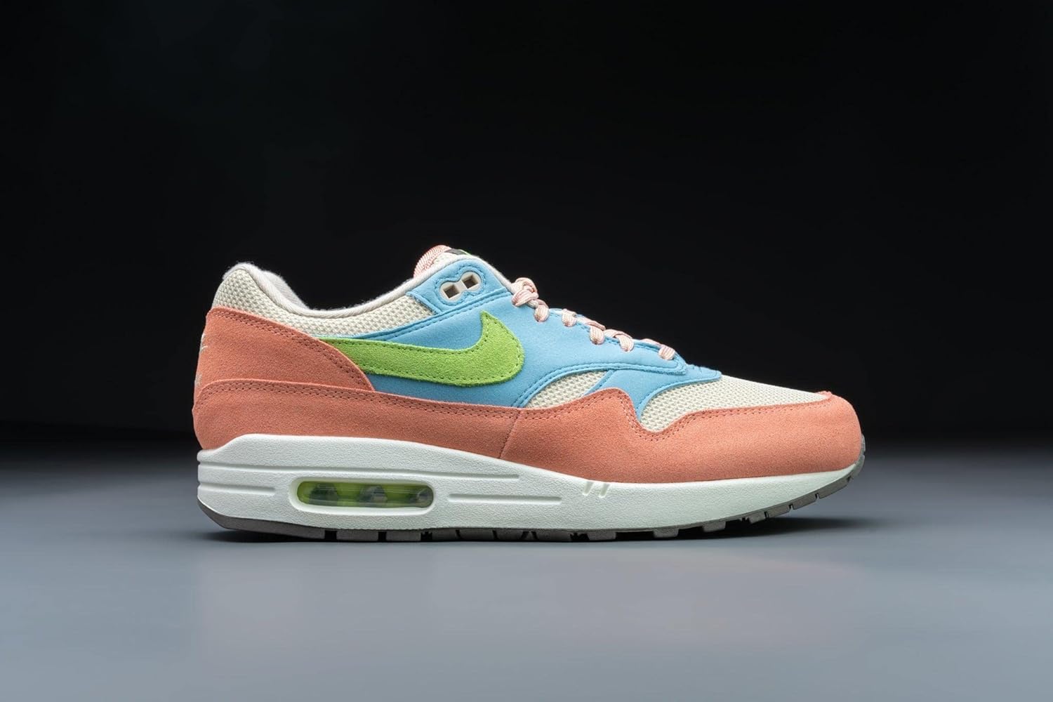Мужские кроссовки Nike, Madder Root Vivid Green
Мужские кроссовки Nike, Madder Root Vivid Green
