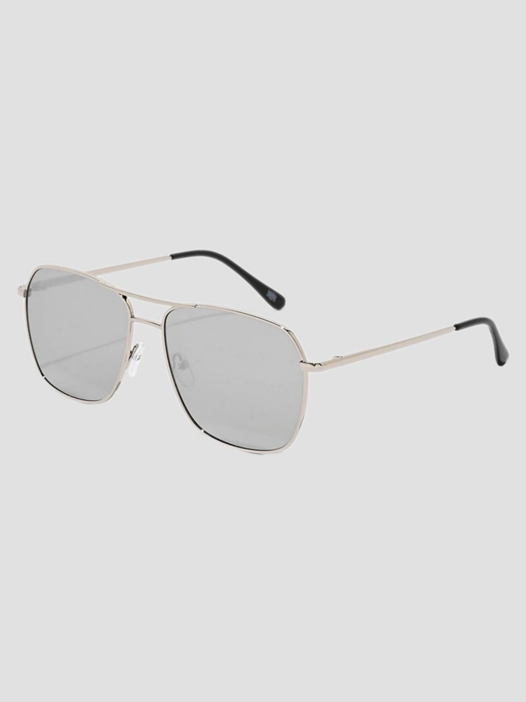 Солнцезащитные очки Empyre Saloon Sonnenbrille, silver
Солнцезащитные очки Empyre Saloon Sonnenbrille, silver