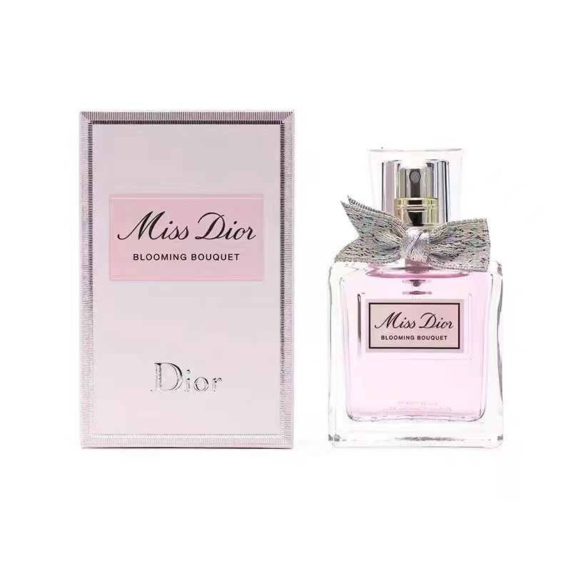 Аромат цветочный фруктовый DIOR
Аромат цветочный фруктовый DIOR