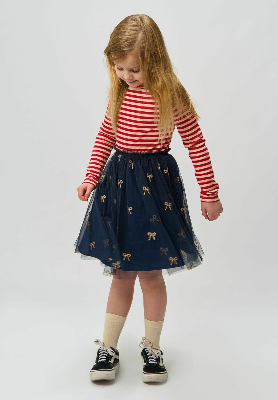 Топ The New Long sleeved top, Ski Patrol Striped/Red
Топ The New Long sleeved top, Ski Patrol Striped/Red