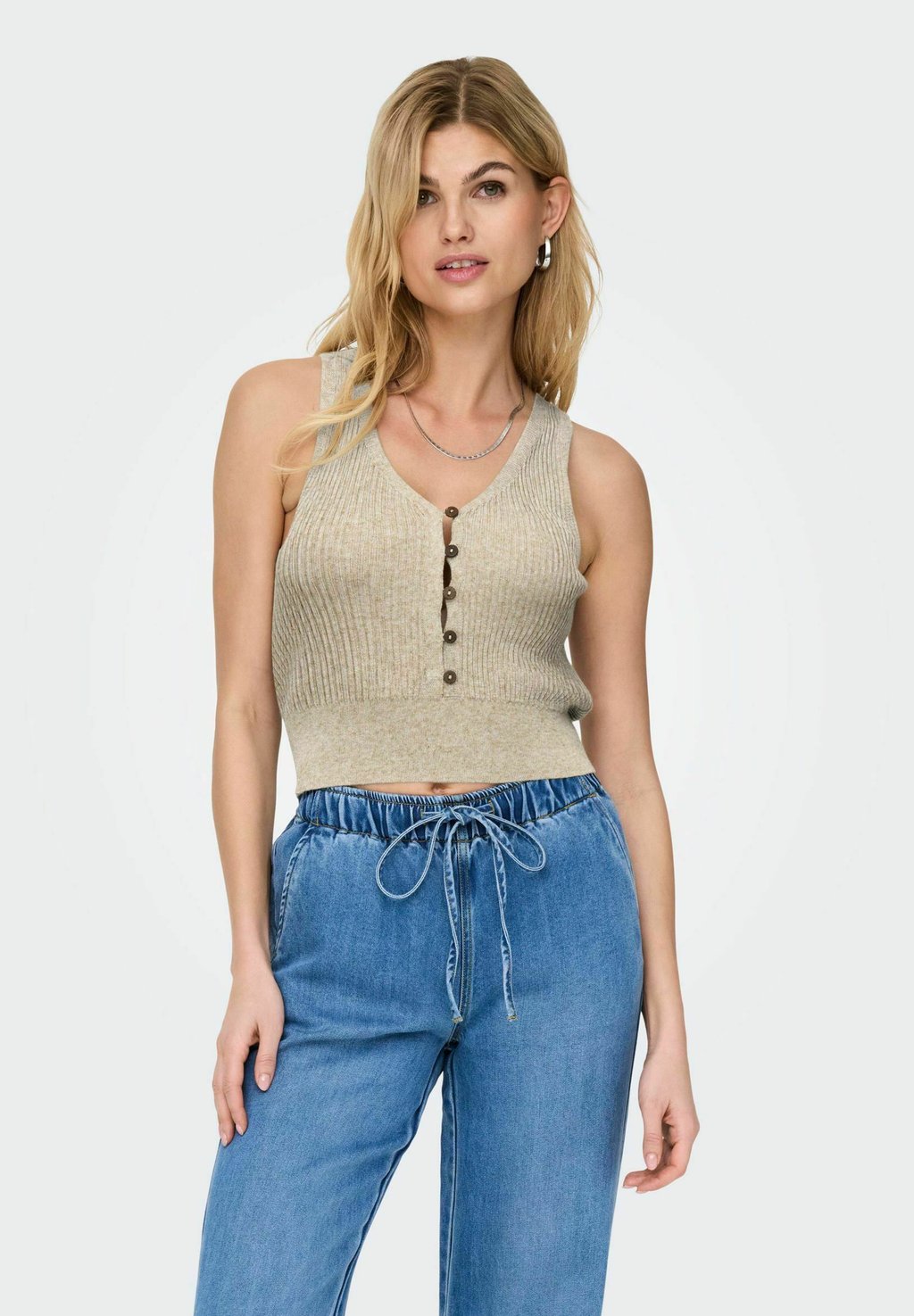 Топ ONLLINA ONLY, цвет Pumice Stone
Топ ONLLINA ONLY, цвет Pumice Stone