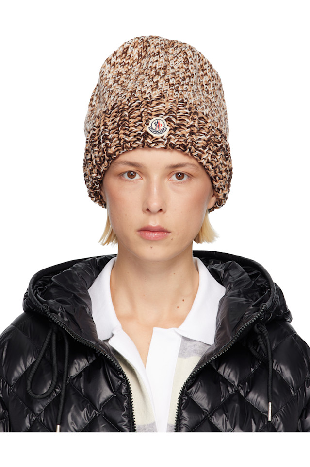 Moncler Шапка-Бини из коричневой шерстяной смеси «мулине»
Moncler Шапка-Бини из коричневой шерстяной смеси «мулине»