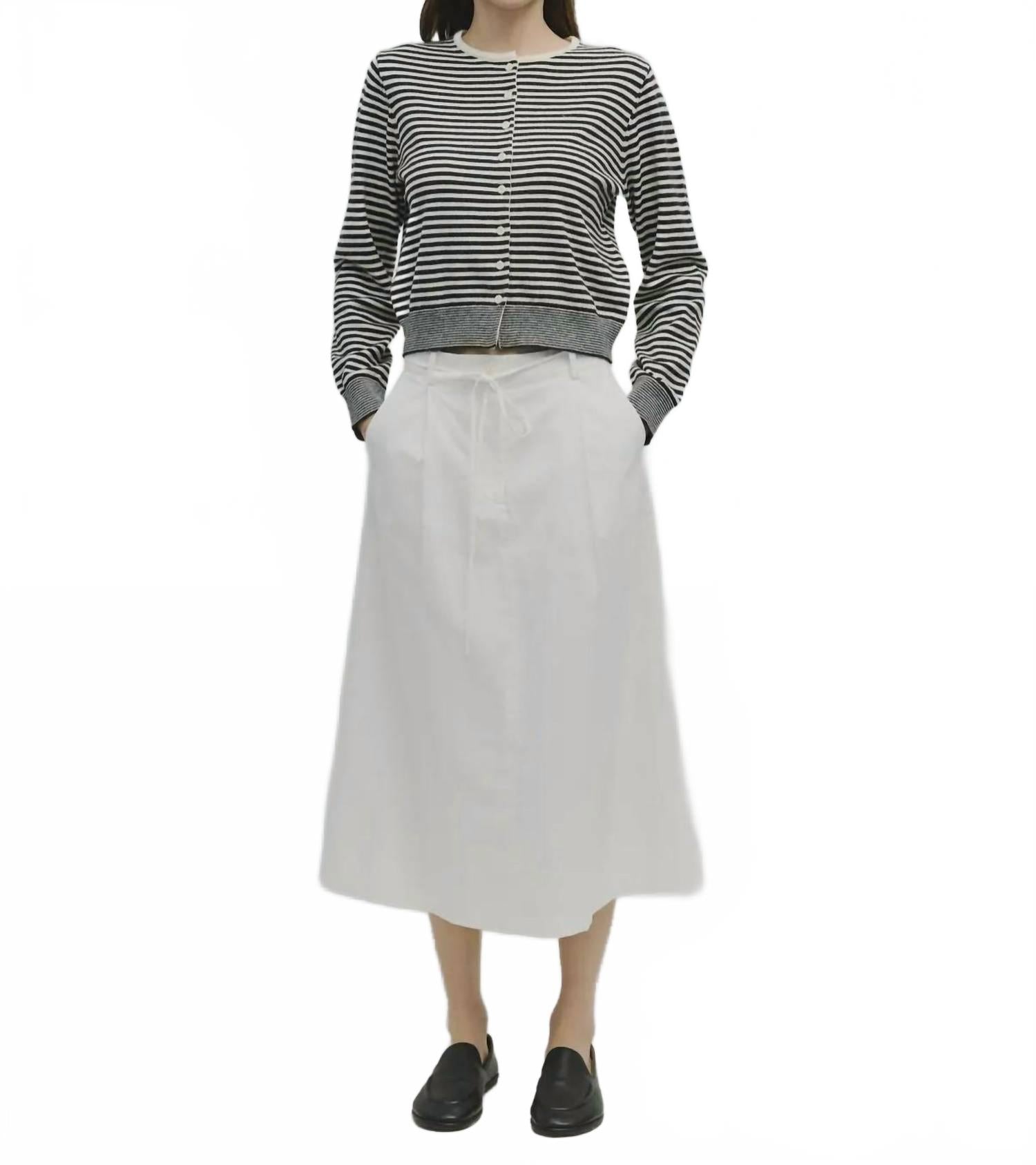 Рубиновый кардиган в цвете слоновая кость и черный Azalea
Рубиновый кардиган в цвете слоновая кость и черный Azalea