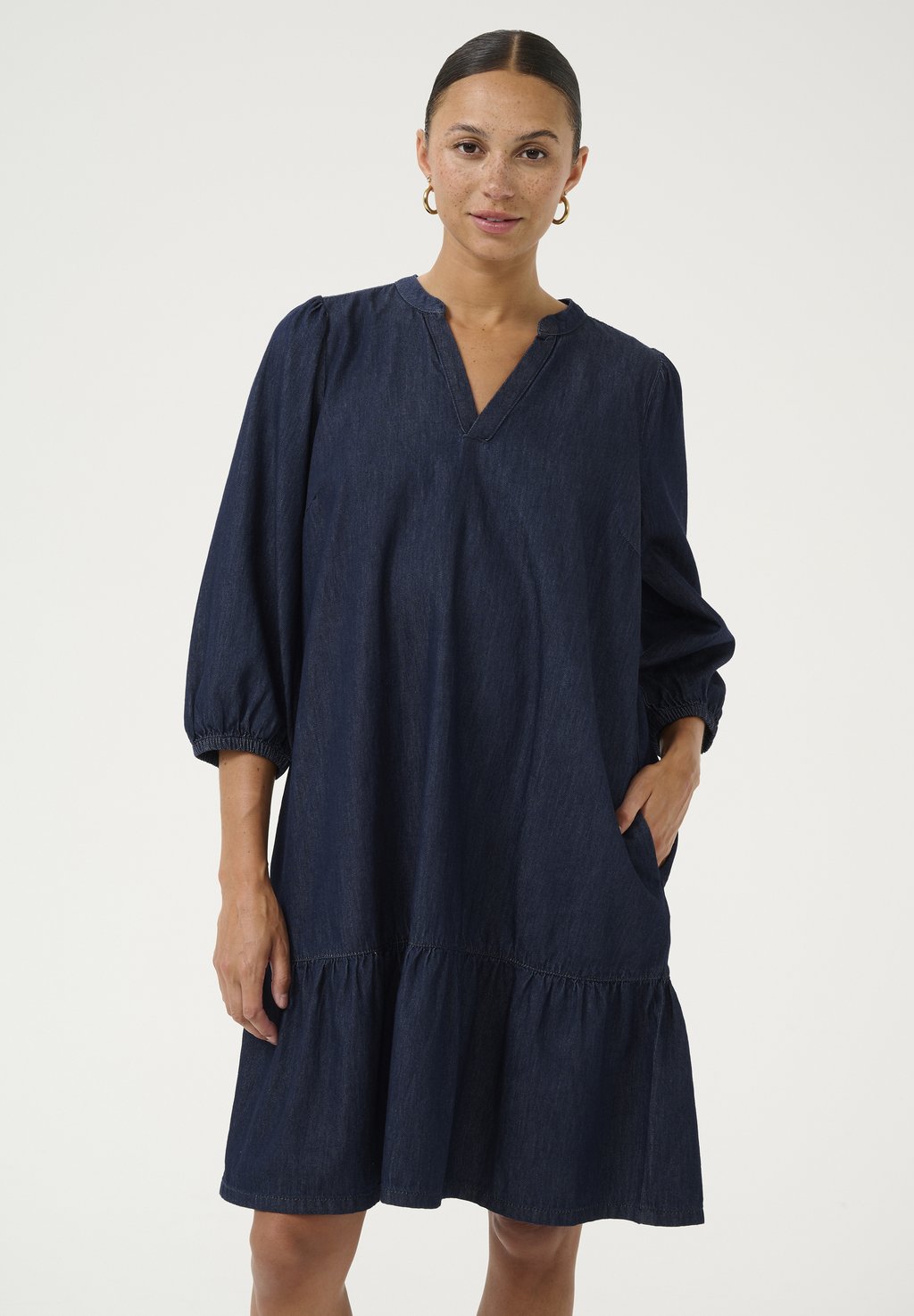 Джинсовое платье CUArpa Giselle Culture, цвет Rinse Wash
Джинсовое платье CUArpa Giselle Culture, цвет Rinse Wash