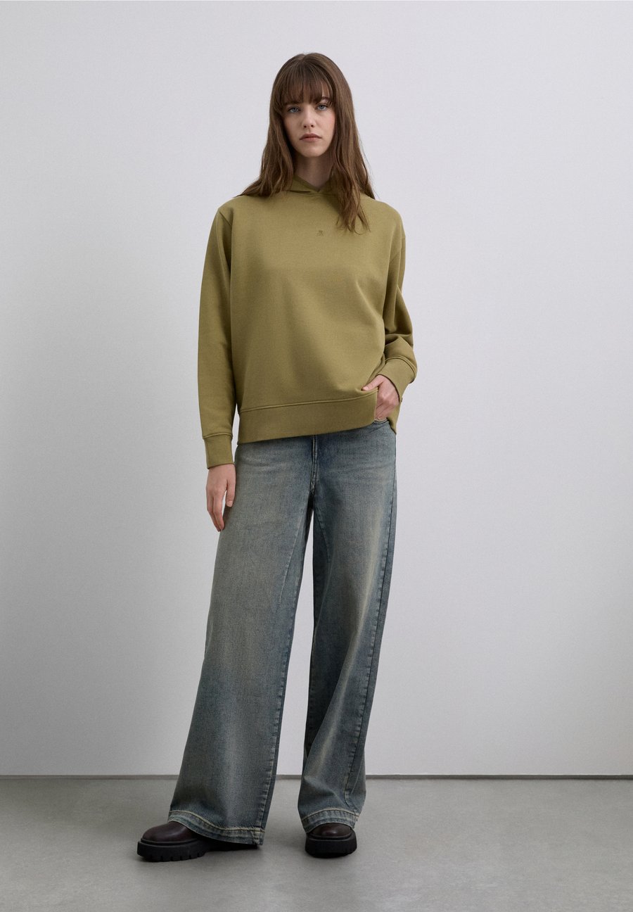 Худи Scalpers BASICFADE, Khaki
Худи Scalpers BASICFADE, Khaki