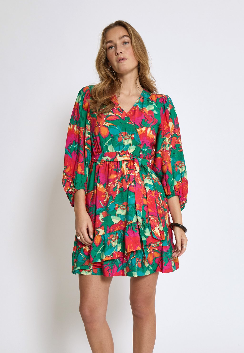 Повседневное платье MINI THILDA SHORT WRAP Minus, розовый
Повседневное платье MINI THILDA SHORT WRAP Minus, розовый