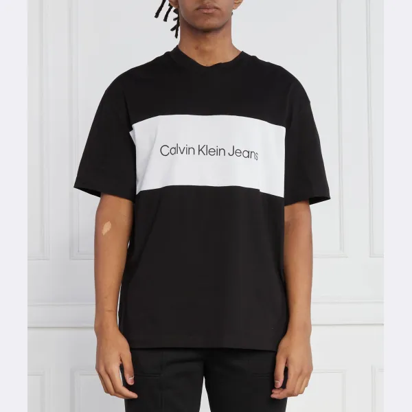 Футболка стандартного кроя Calvin Klein, черный
Футболка стандартного кроя Calvin Klein, черный