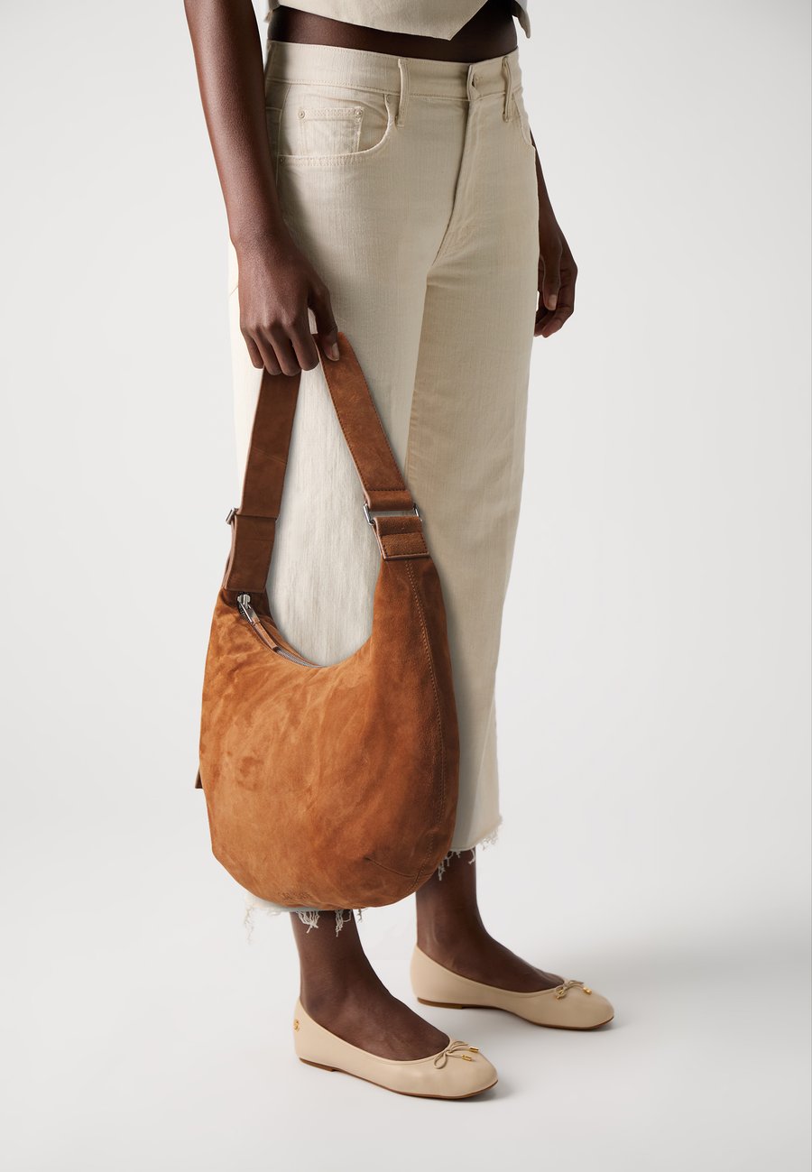 Сумка кросс-боди Samsøe Samsøe FREJA BAG , Brown
Сумка кросс-боди Samsøe Samsøe FREJA BAG , Brown