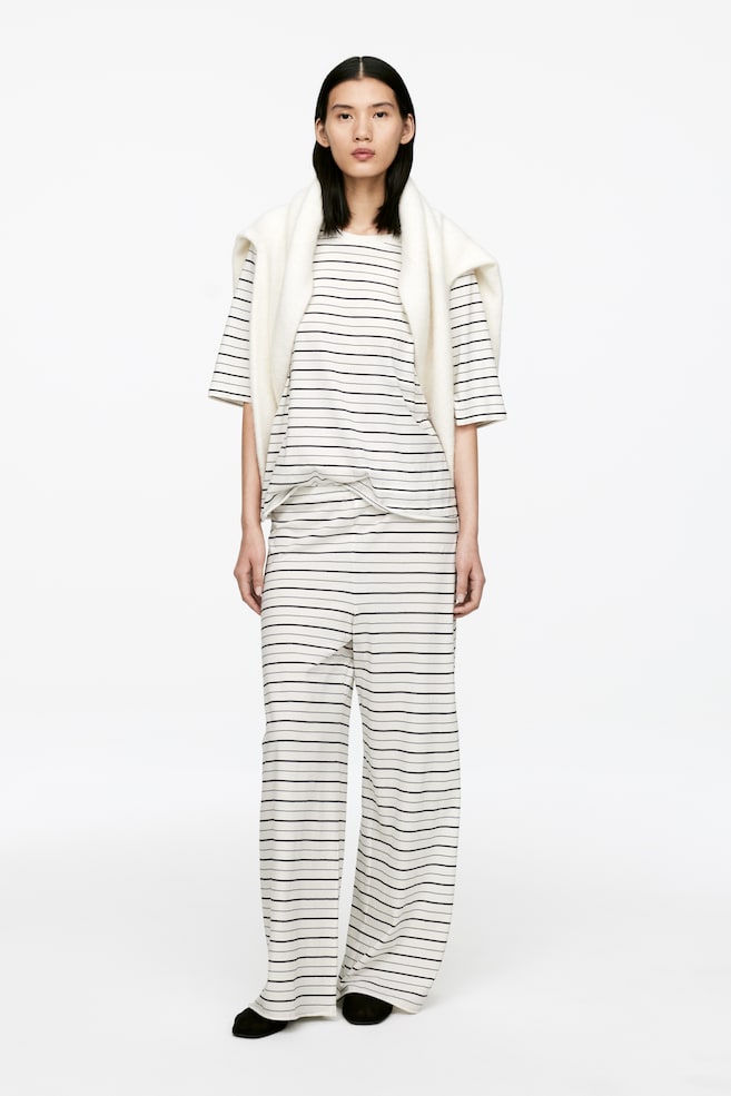 Пижамные штаны из хлопка Arket, мультиколор
Пижамные штаны из хлопка Arket, мультиколор