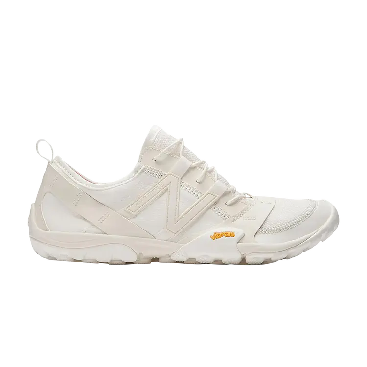 Кроссовки New Balance Issey Miyake x MT10O, белый
Кроссовки New Balance Issey Miyake x MT10O, белый