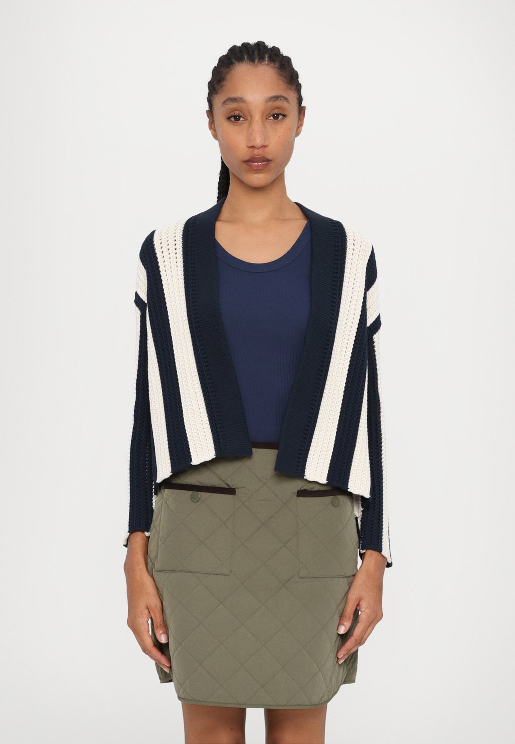 Кардиган GABON WEEKEND MaxMara, синий
Кардиган GABON WEEKEND MaxMara, синий