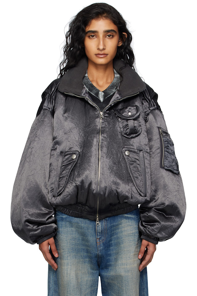 Open Yy Серая атласная куртка-бомбер в стиле карго
Open Yy Серая атласная куртка-бомбер в стиле карго