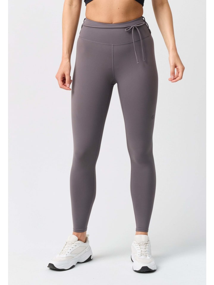 Леггинсы Gianna в цвете серо-сиреневый OCEANSAPART
Леггинсы Gianna в цвете серо-сиреневый OCEANSAPART