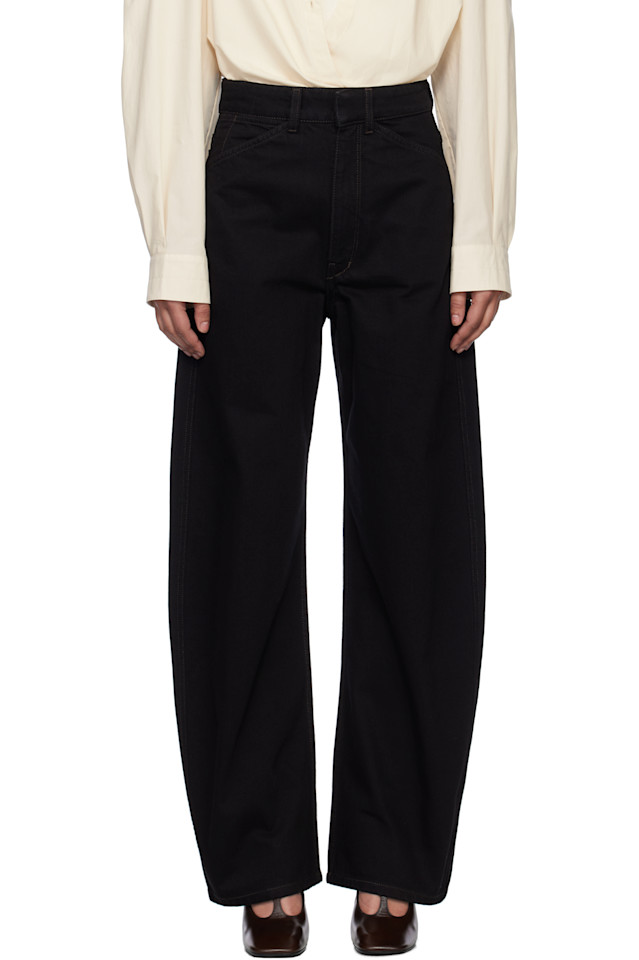 Высокие джинсы с изогнутым поясом Lemaire, черный
Высокие джинсы с изогнутым поясом Lemaire, черный