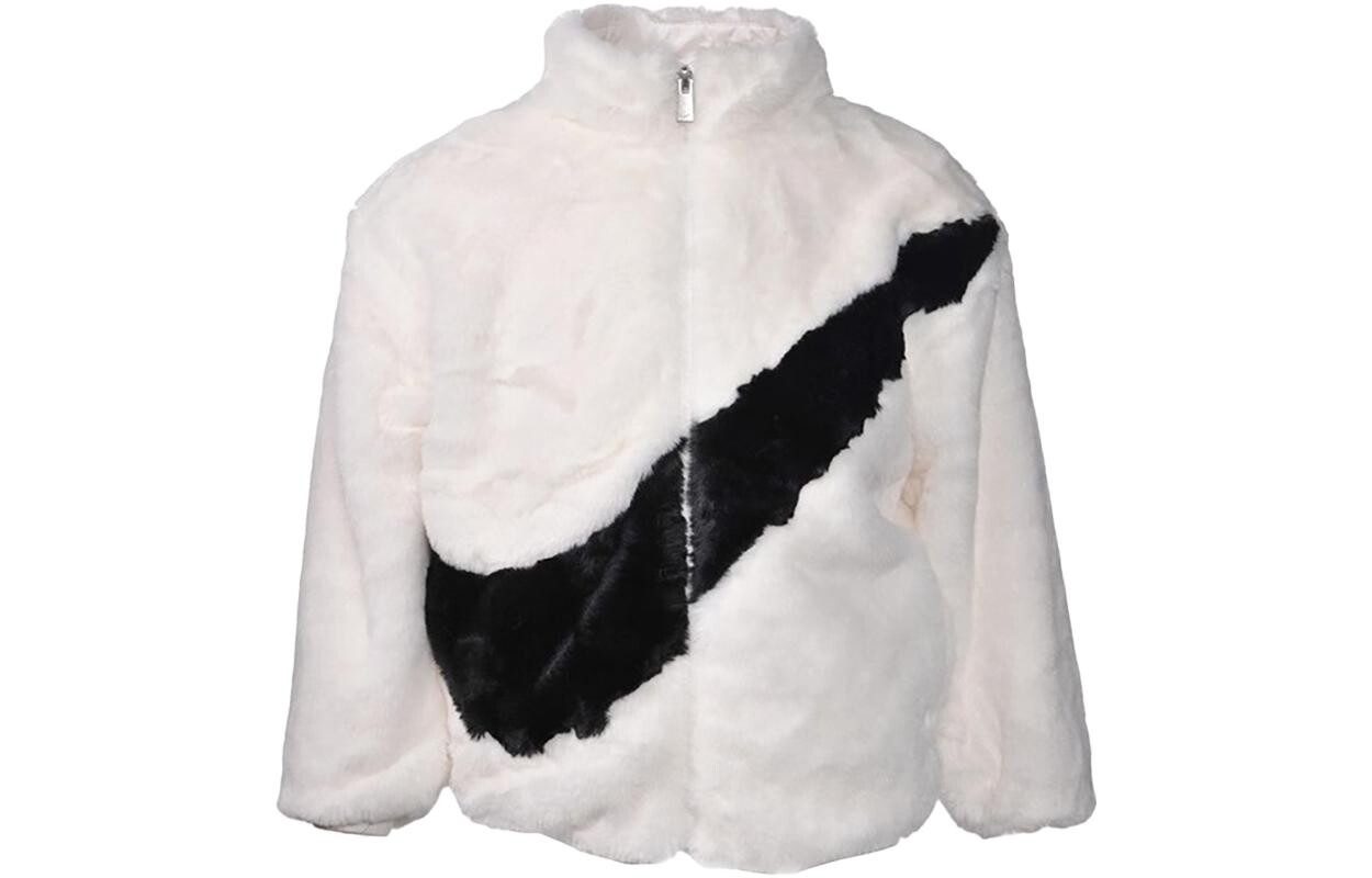 Детская бархатная куртка Nike, цвет White
Детская бархатная куртка Nike, цвет White