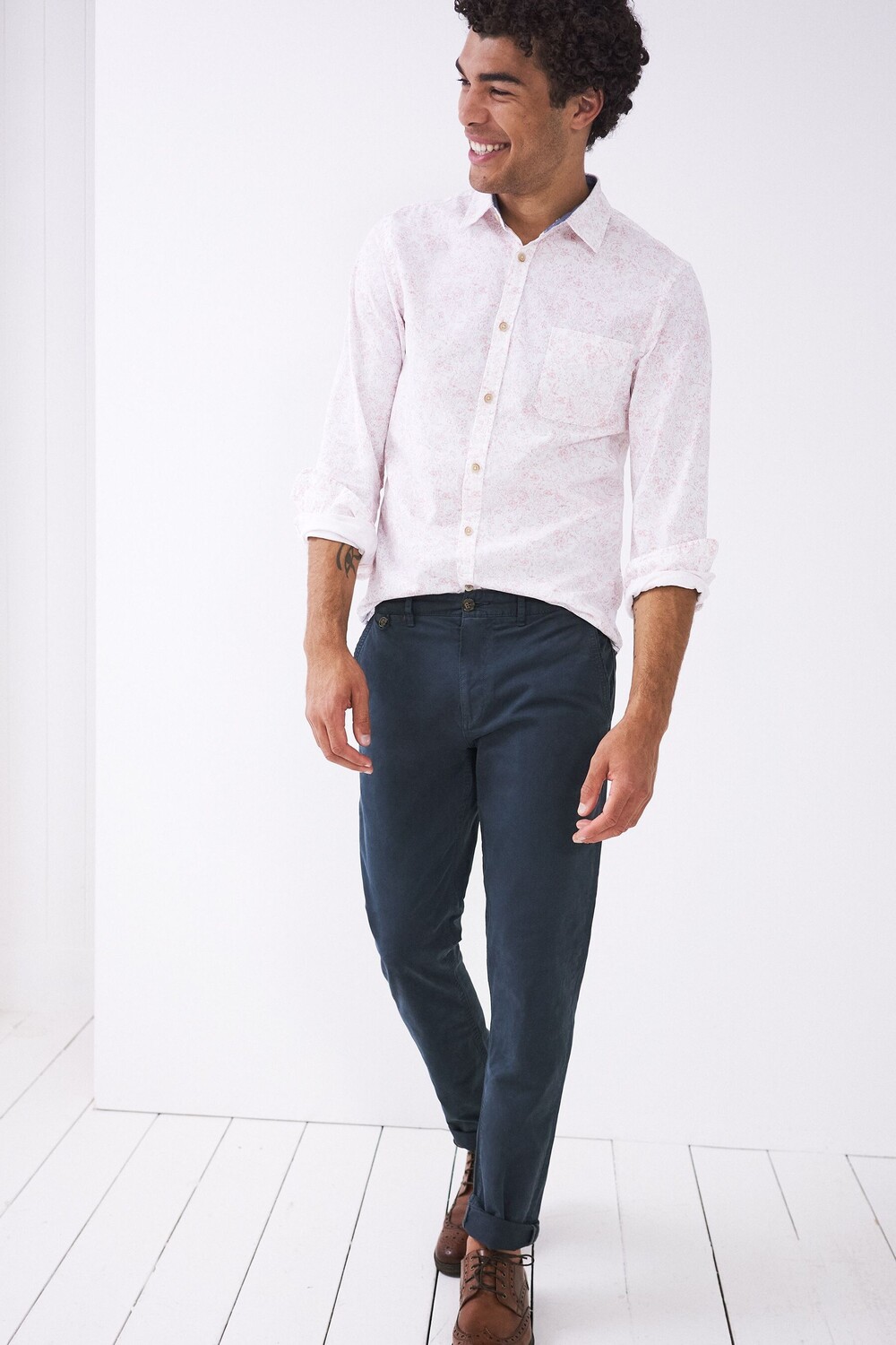 Брюки-чиносы Sutton из натурального хлопка White Stuff, синий
Брюки-чиносы Sutton из натурального хлопка White Stuff, синий