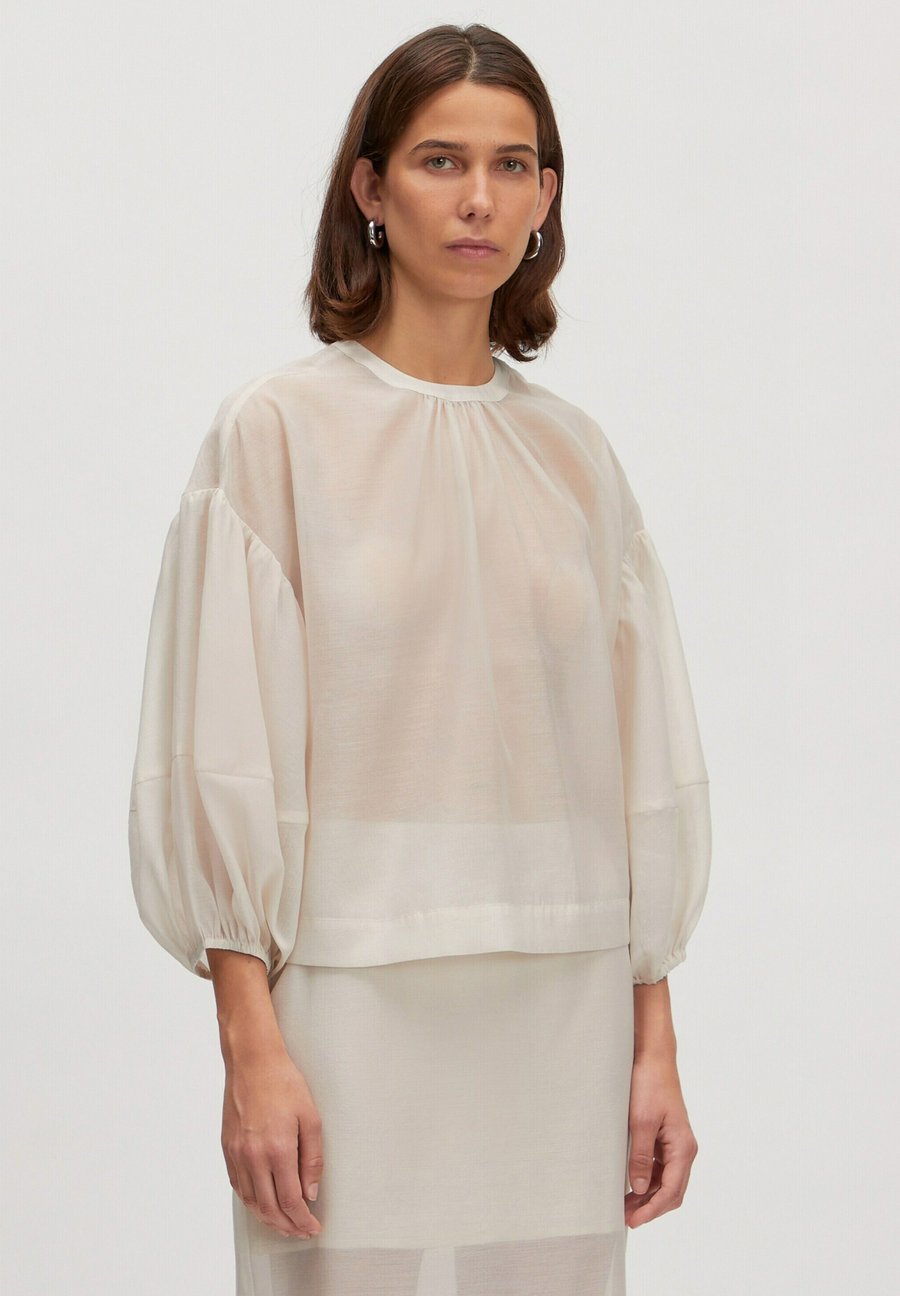 Блуза EDITED Blouse, Offwhite/White
Блуза EDITED Blouse, Offwhite/White