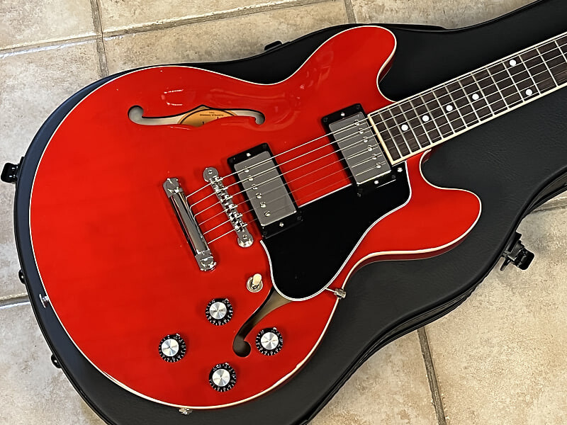 Электрогитара 2023 Gibson ES-339 Electric Semi-Hollow Body Guitar Cherry w case
Электрогитара 2023 Gibson ES-339 Electric Semi-Hollow Body Guitar Cherry w case