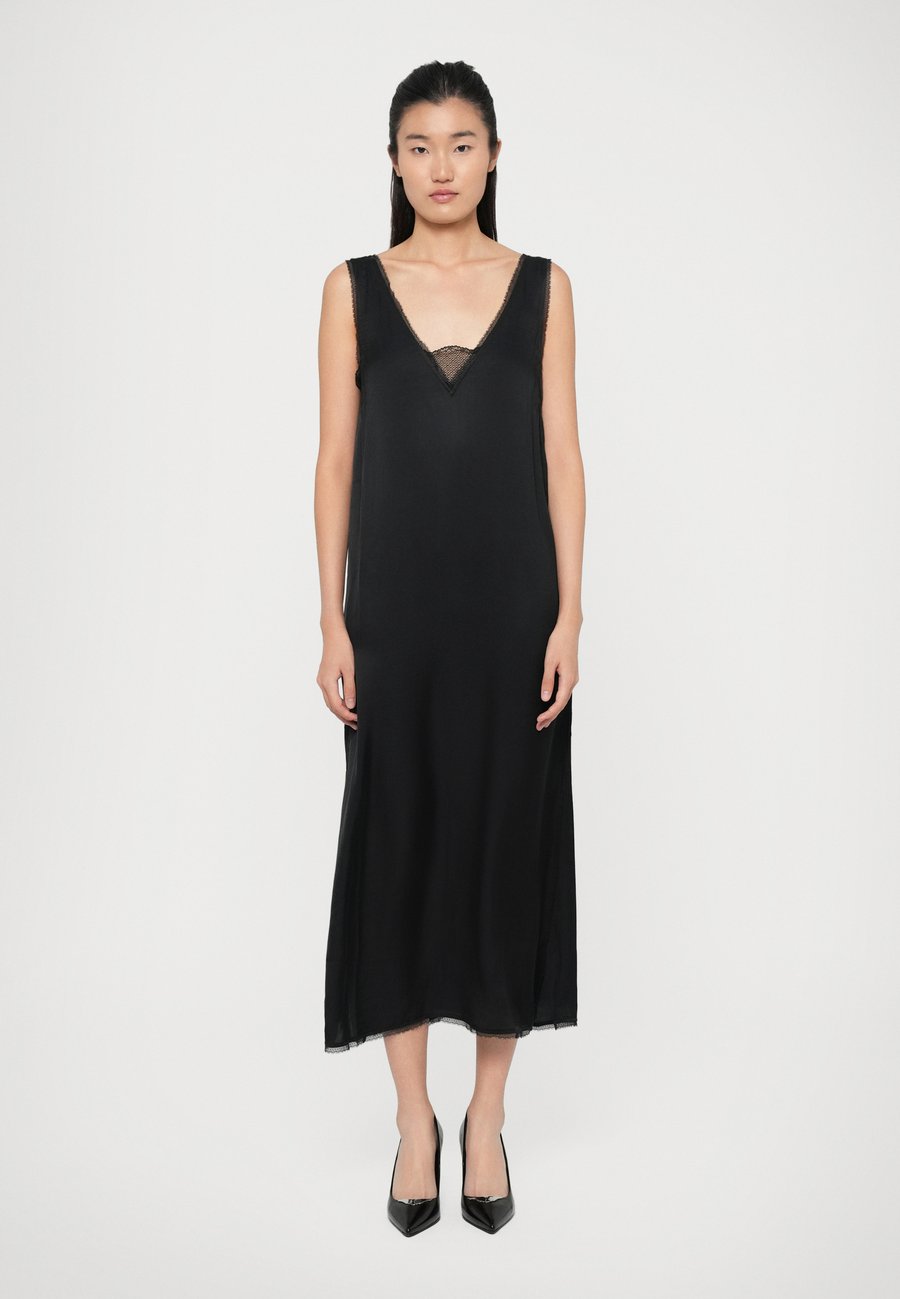 Платье Zadig & Voltaire RENZO , Black
Платье Zadig & Voltaire RENZO , Black