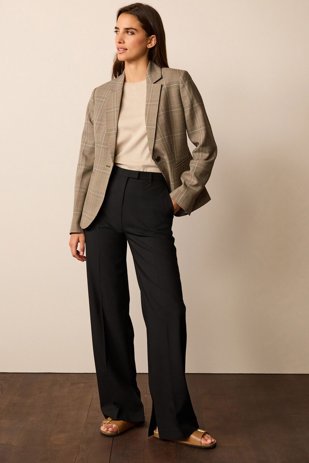 Элегантные эластичные брюки с широкими штанинами Next, черный
Элегантные эластичные брюки с широкими штанинами Next, черный