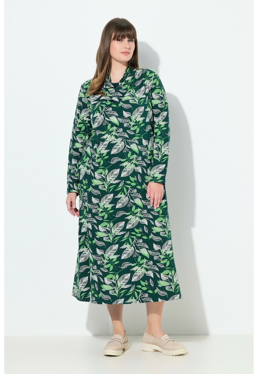 Платье Ulla Popken LEAF WATERFALL COLLAR , Emerald Green/Green
Платье Ulla Popken LEAF WATERFALL COLLAR , Emerald Green/Green