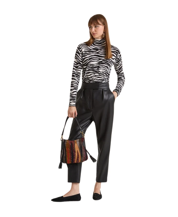 Брюки, имитирующие эко-кожу Maliparmi, черный
Брюки, имитирующие эко-кожу Maliparmi, черный