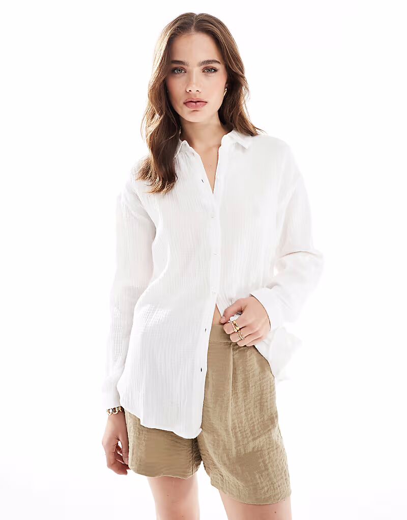 Рубашка свободного кроя JDY белого цвета с длинными рукавами
Рубашка свободного кроя JDY белого цвета с длинными рукавами