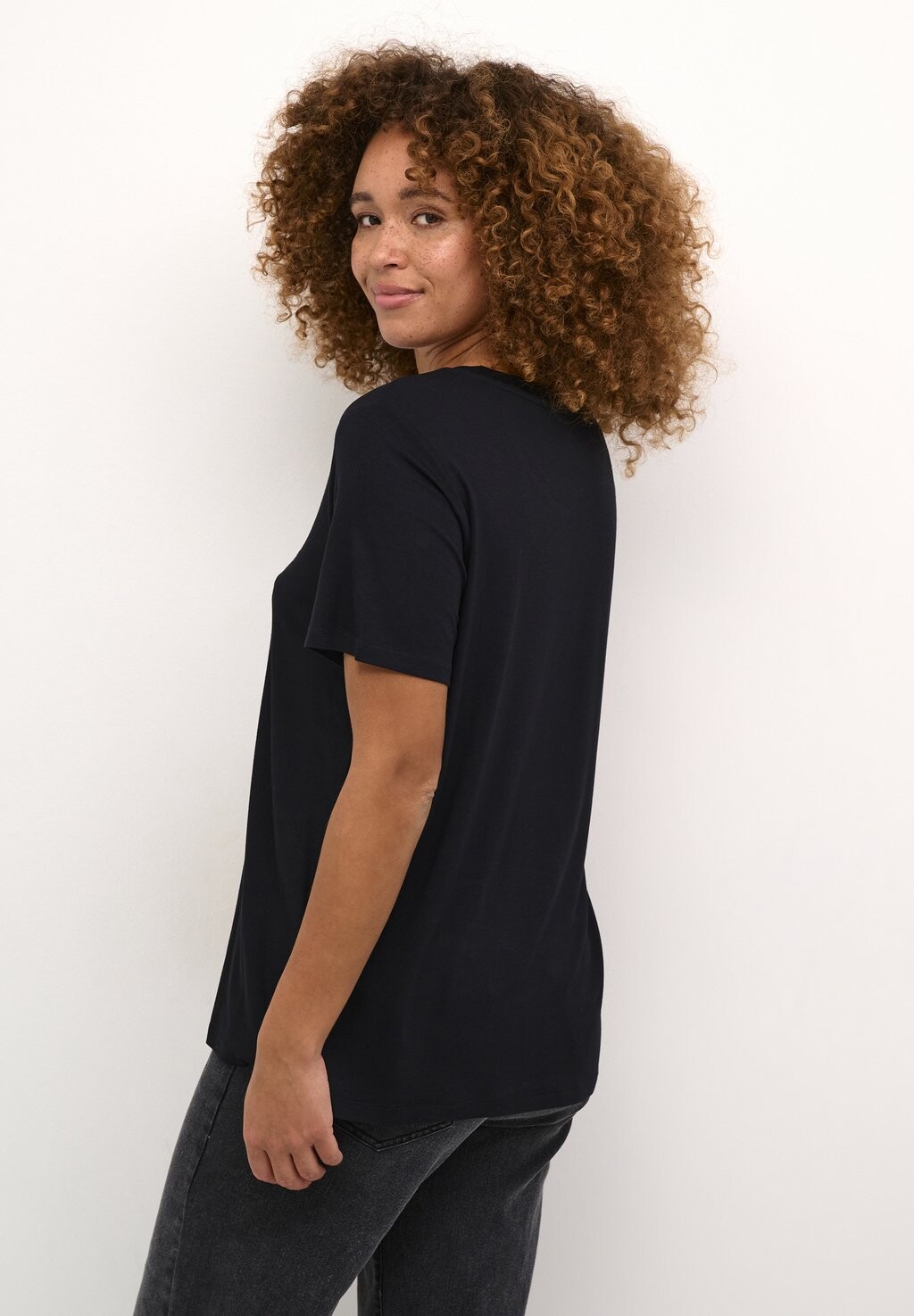 Принт на футболке SILLA Kaffe, пестрый черный
Принт на футболке SILLA Kaffe, пестрый черный