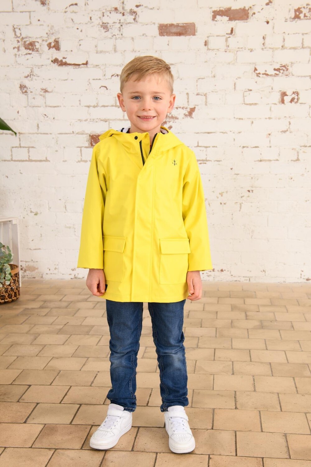 Макс водонепроницаемая куртка прорезиненная ветрозащитная Lighthouse Clothing, желтый
Макс водонепроницаемая куртка прорезиненная ветрозащитная Lighthouse Clothing, желтый