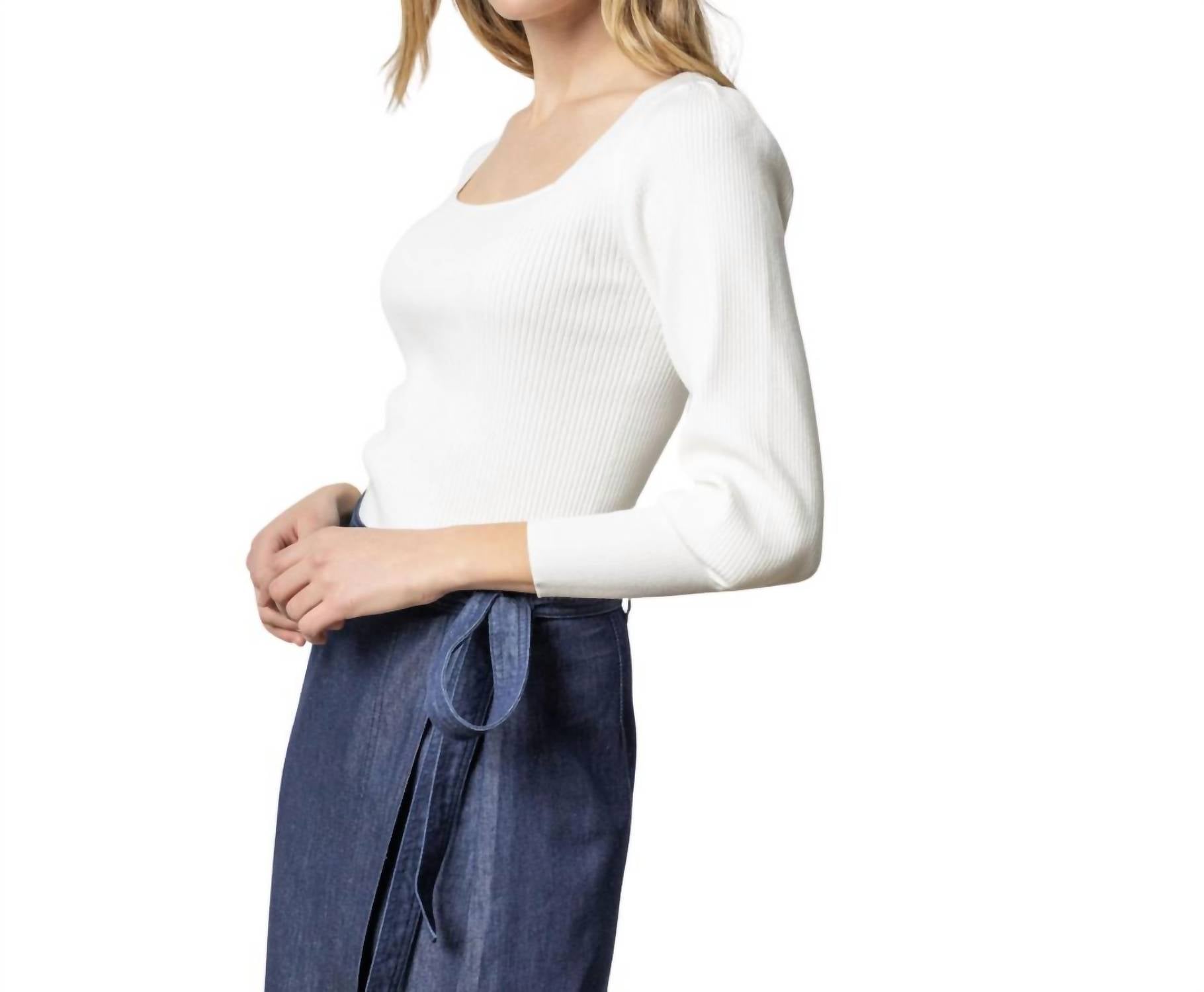 Свитер с длинными рукавами и квадратным вырезом белого цвета Lilla P 
Свитер с длинными рукавами и квадратным вырезом белого цвета Lilla P