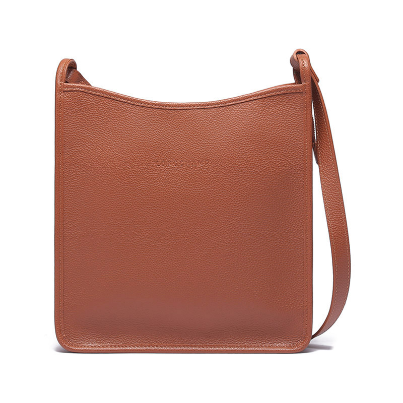 LONGCHAMP Большая сумка Le Foulonné через плечо
LONGCHAMP Большая сумка Le Foulonné через плечо