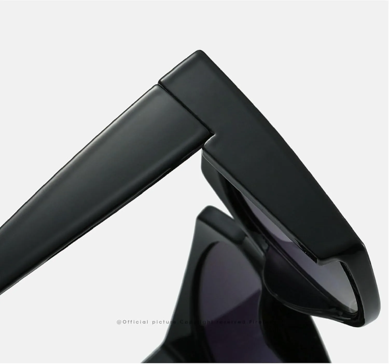 Ретро квадратные солнцезащитные очки для женщин и мужчин, модные винтажные большие очки-пилот, защита от УФ-излучения UV400, женские очки 5693 Melrose, White
Ретро квадратные солнцезащитные очки для женщин и мужчин, модные винтажные большие очки-пилот, защита от УФ-излучения UV400, женские очки 5693 Melrose, White