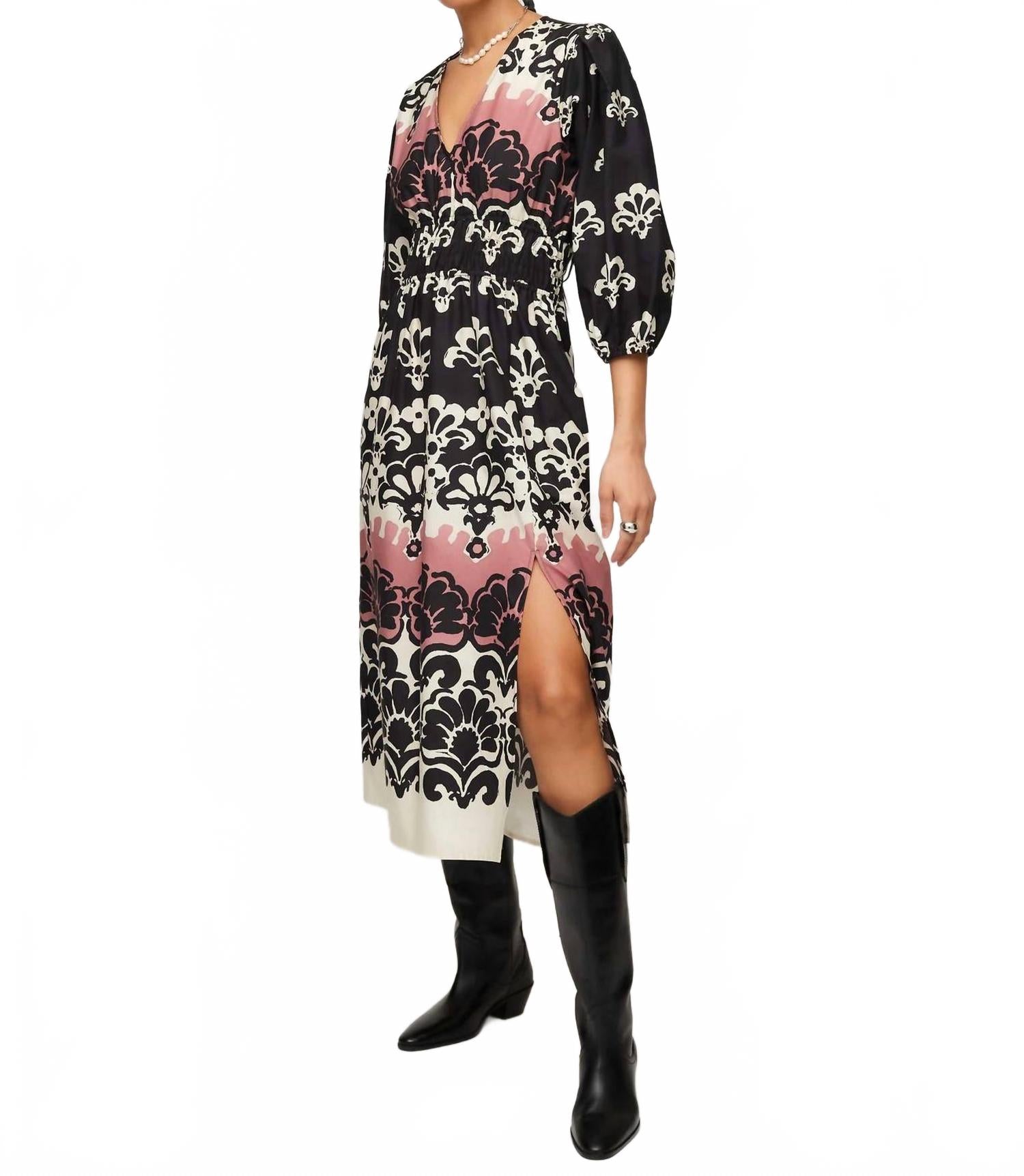 Платье Lizbeth миди с присборенной талией в черном цвете Fifteen Twenty
Платье Lizbeth миди с присборенной талией в черном цвете Fifteen Twenty