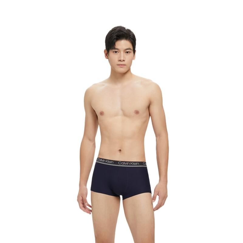 Calvin Klein Мужские боксеры, цвет 0GD - navy/red/blue
Calvin Klein Мужские боксеры, цвет 0GD - navy/red/blue