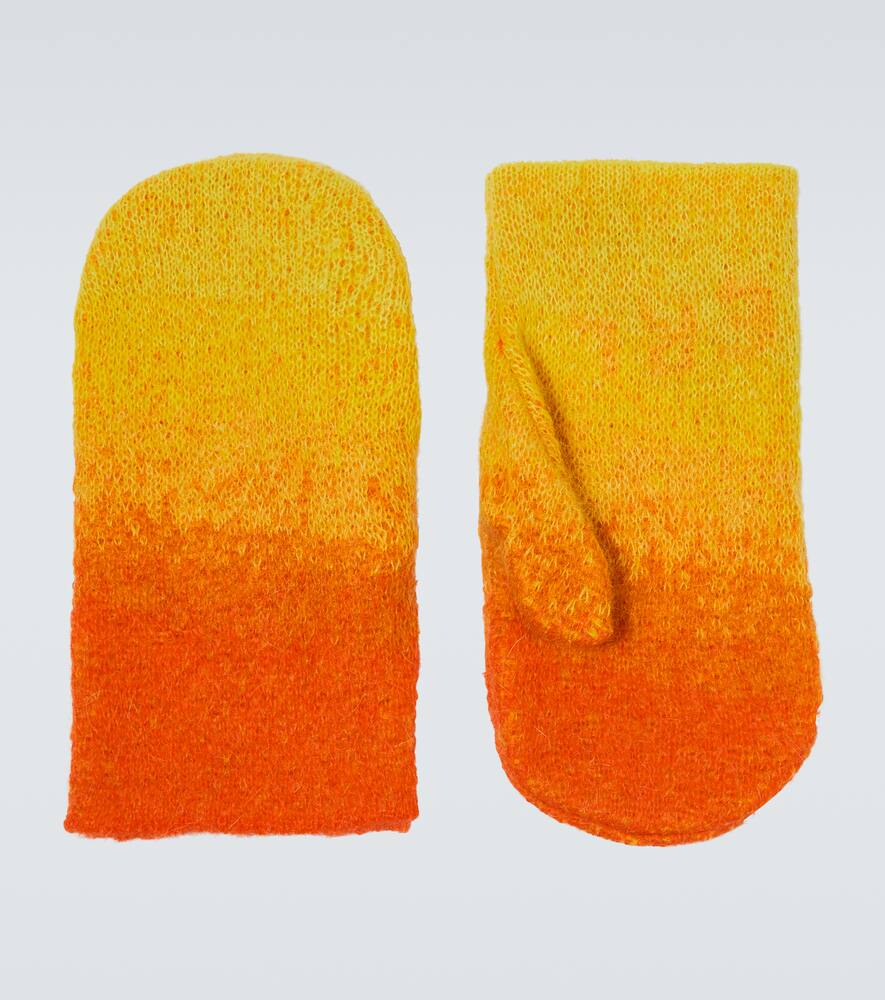 Градиентные варежки из смесового мохера ERL
Градиентные варежки из смесового мохера ERL