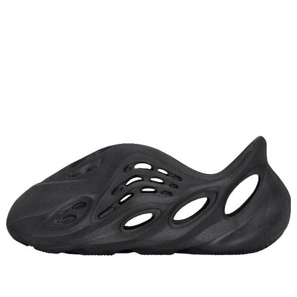 Сандалии из пеноматериала Adidas Yeezy, черный
Сандалии из пеноматериала Adidas Yeezy, черный