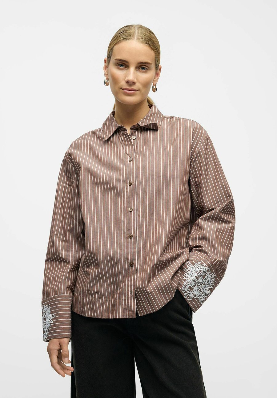 Блуза Object GESTREIFTES, Cocoa Brown/Brown
Блуза Object GESTREIFTES, Cocoa Brown/Brown