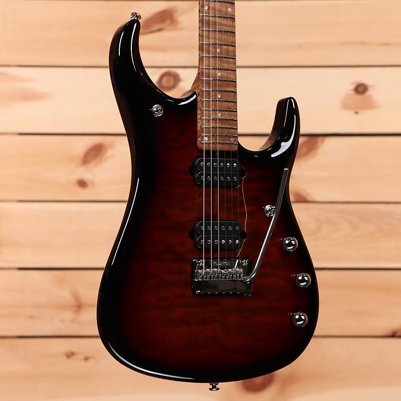 Электрогитара Ernie Ball Music Man JP-15 - Tiger Eye Quilt - H00484 - PLEK'd 
Электрогитара Ernie Ball Music Man JP-15 - Tiger Eye Quilt - H00484 - PLEK'd