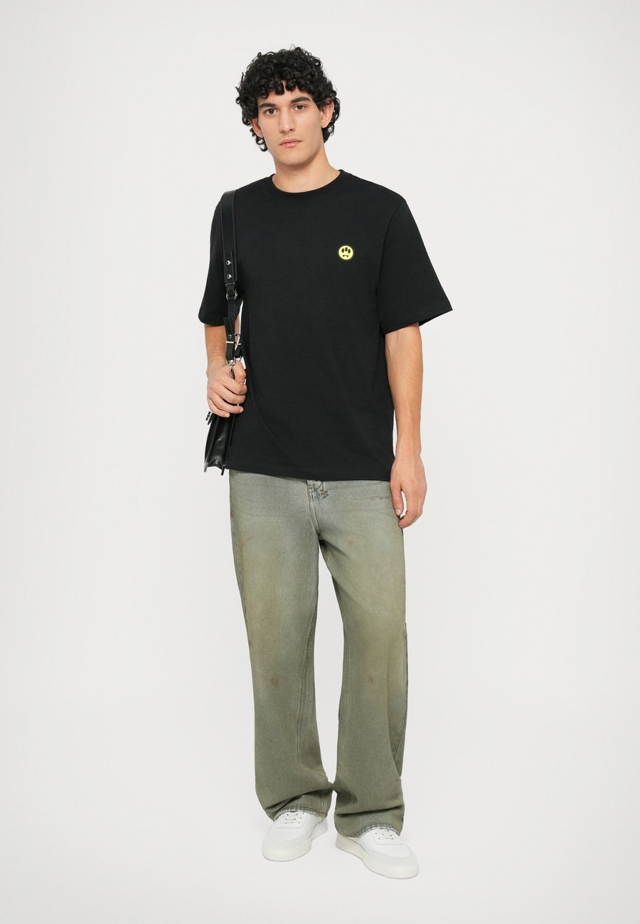 Футболка Barrow UNISEX, Black
Футболка Barrow UNISEX, Black