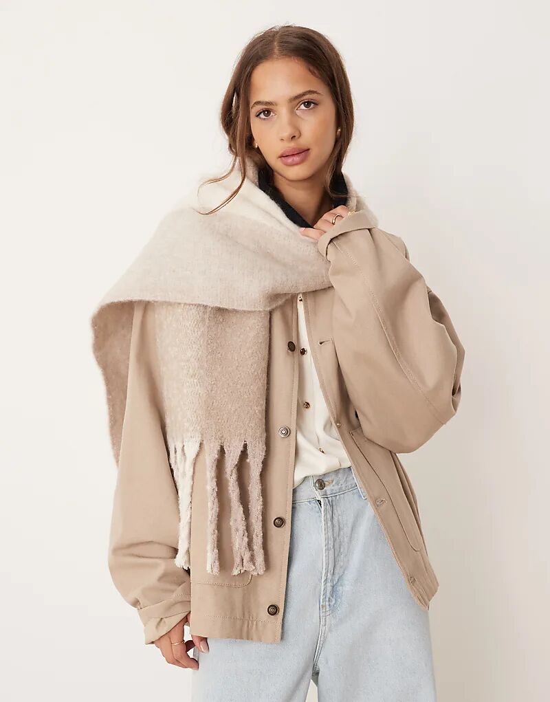 Двухцветный плетеный шарф ASOS DESIGN из натурального материала
Двухцветный плетеный шарф ASOS DESIGN из натурального материала