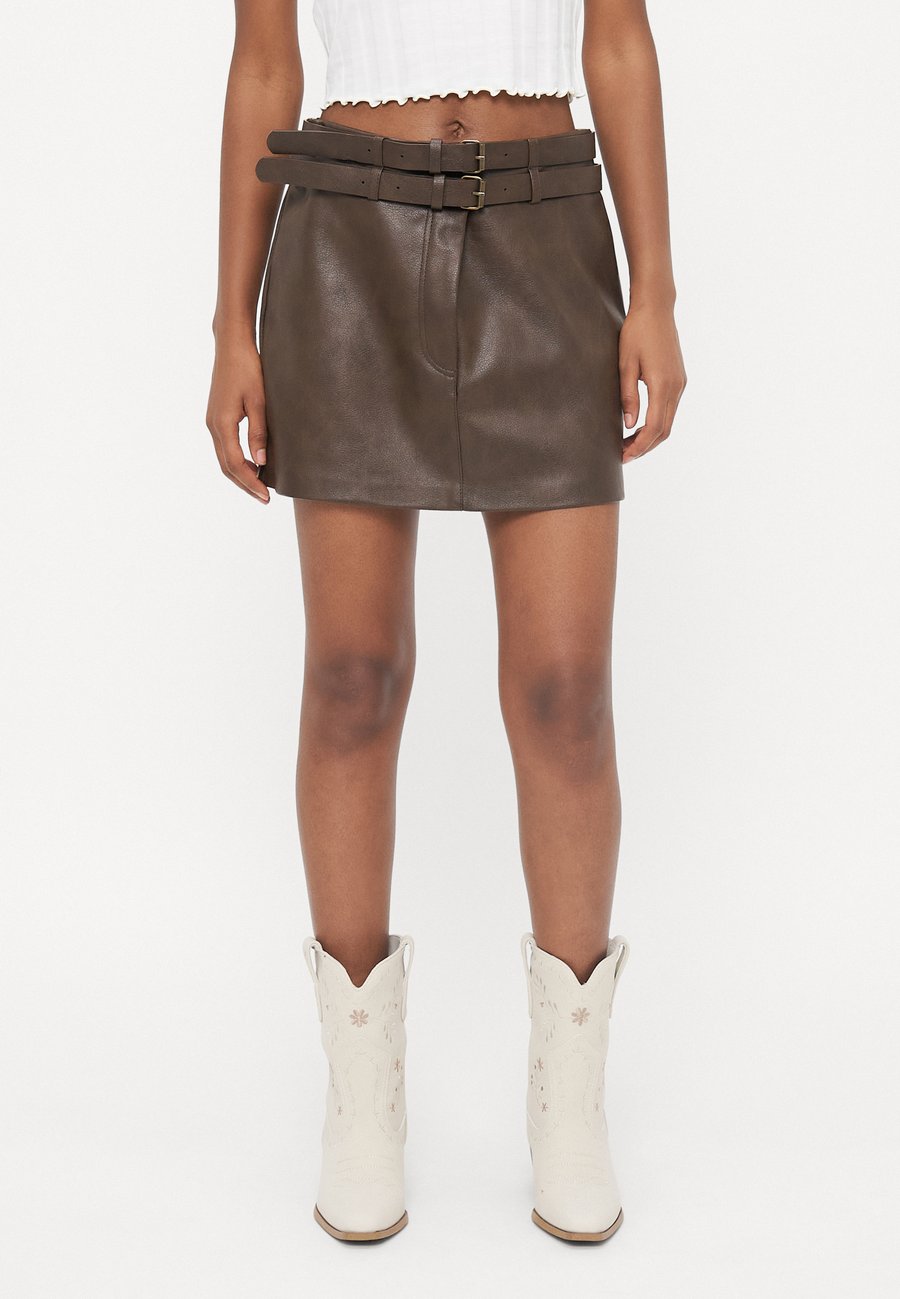 Юбка ONLY Petite ONLJASMIN SKIRT, Bitter Chocolate/Brown
Юбка ONLY Petite ONLJASMIN SKIRT, Bitter Chocolate/Brown