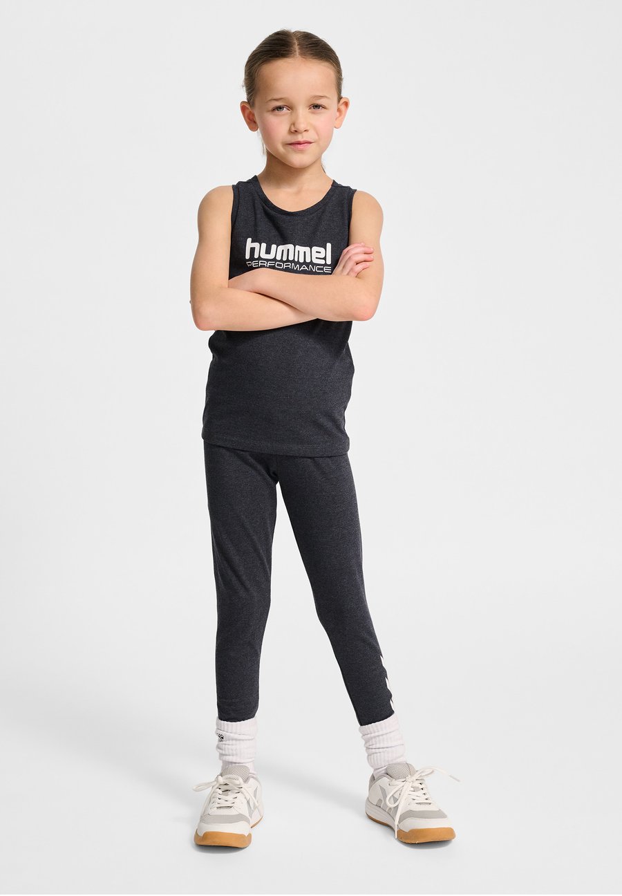 Топ Hummel Top, Black Melange/Black
Топ Hummel Top, Black Melange/Black