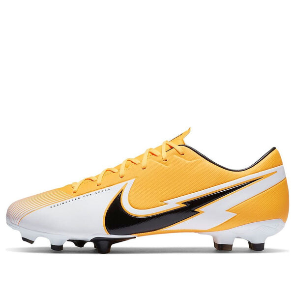 Кроссовки steam 13 академия fgmg Nike, белый
Кроссовки steam 13 академия fgmg Nike, белый