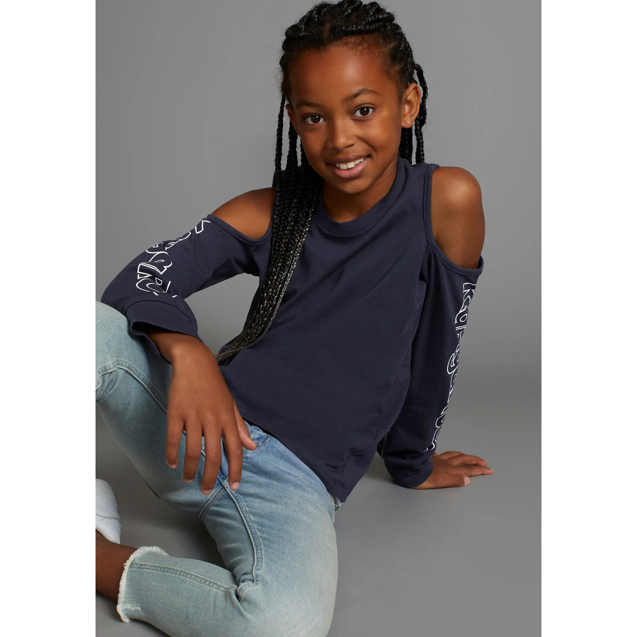 Рубашка KangaROOS с длинными рукавами «Вырез рубашки», с модными вырезами на плечах, цвет marine 
Рубашка KangaROOS с длинными рукавами «Вырез рубашки», с модными вырезами на плечах, цвет marine