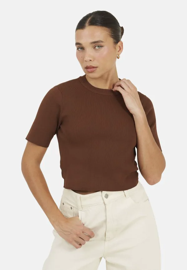 Укороченная базовая футболка Brave Soul, Brown, Коричневый, Укороченная базовая футболка Brave Soul, Brown
Укороченная базовая футболка Brave Soul, Brown, Коричневый, Укороченная базовая футболка Brave Soul, Brown