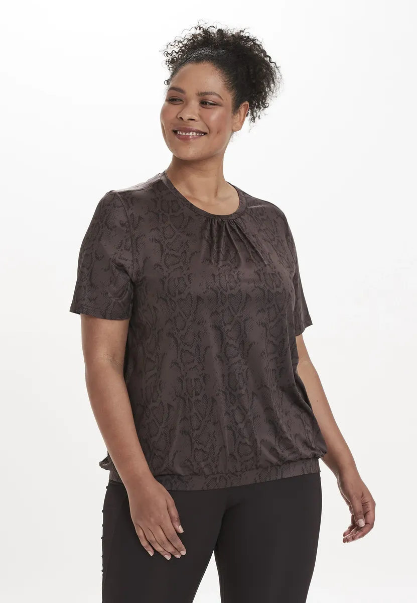 Функциональная рубашка Q by Endurance "Liyeer" из дышащего функционального эластичного материала, черный
Функциональная рубашка Q by Endurance "Liyeer" из дышащего функционального эластичного материала, черный