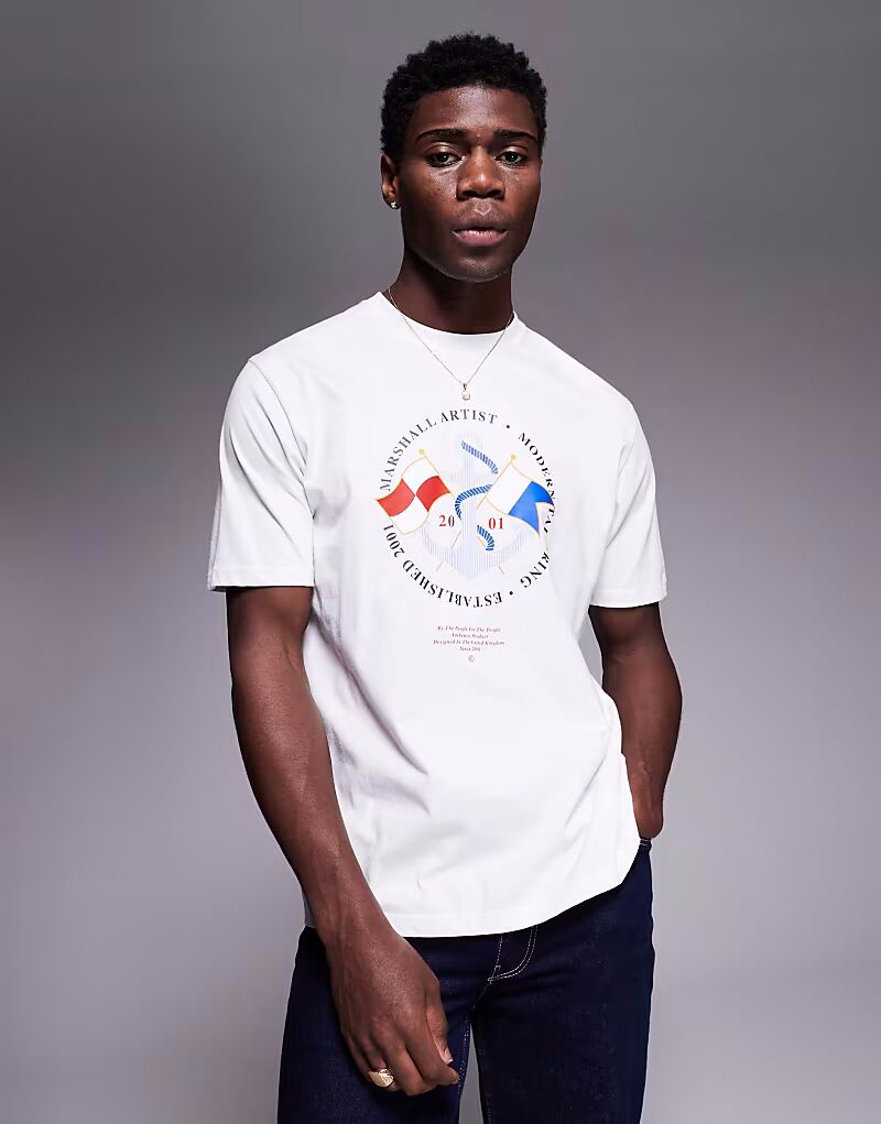 Футболка с принтом логотипа Marshall Artist белого цвета
Футболка с принтом логотипа Marshall Artist белого цвета