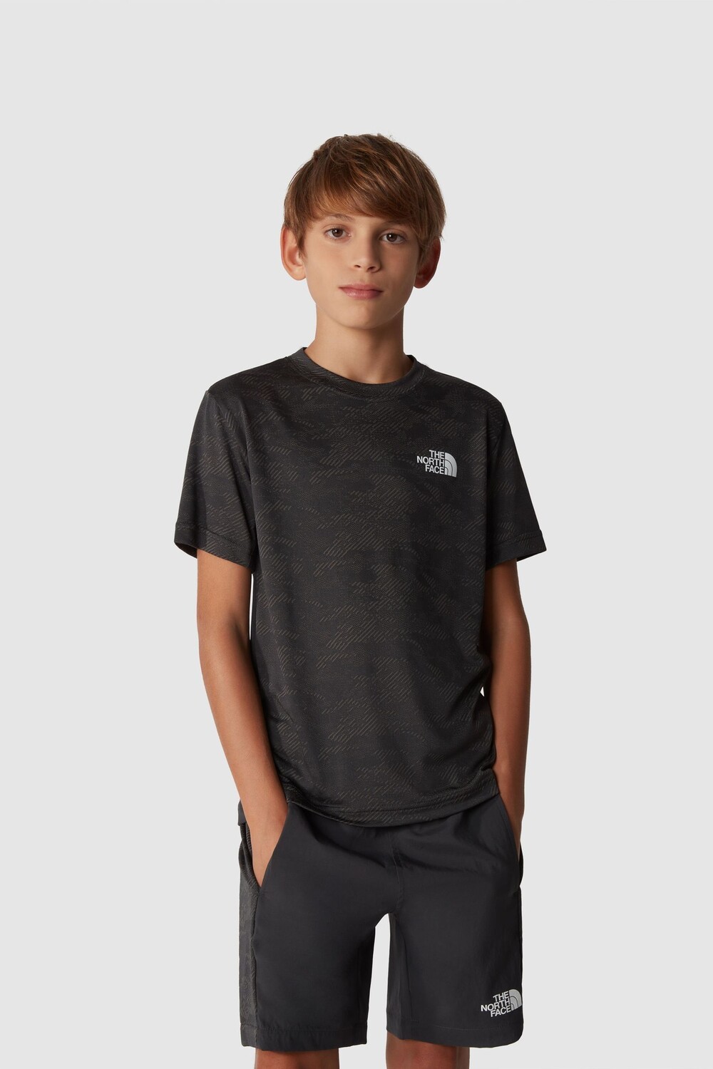Футболка с короткими рукавами для мальчиков по горной легкой атлетике The North Face, серый
Футболка с короткими рукавами для мальчиков по горной легкой атлетике The North Face, серый